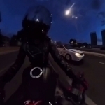 Toshkentda YPX xodimi mototsiklchi qiz bilan poyga o‘ynadi (video)