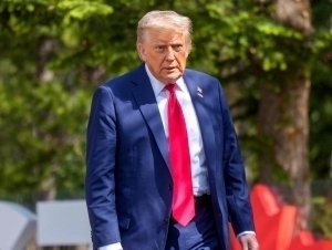 Россия G8'дан чиқарилмаганида ҳозир уруш бўлмасди – Трамп