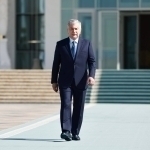 Шавкат Мирзиёев Қирғизистонга жўнаб кетди 