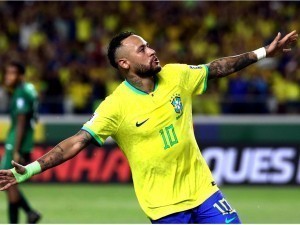 Neymar Peleni ortda qoldirdi