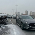 Тошкентда ЙТҲ оқибатида Volkswagen’да ёнғин чиқди