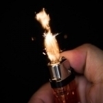 9-sinf o‘quvchisi sinfdoshini yoqib yubordi