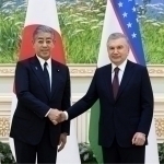 Мирзиёев Япония ТИВ раҳбари билан учрашди