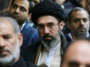 Эроннинг янги Олий раҳнамоси ҳушсиз ҳолда даволанмоқда – ОАВ