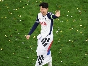 Son Xyon Min “Tottenxem”dan ketishini e’lon qildi