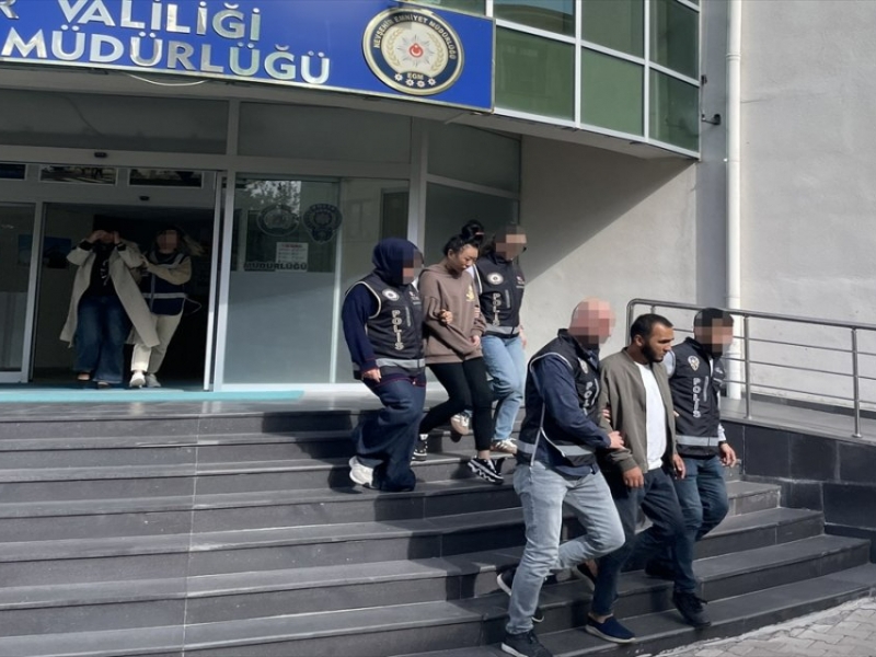 Uzbek nationals caught with 61 kg of gold at Turkish airport