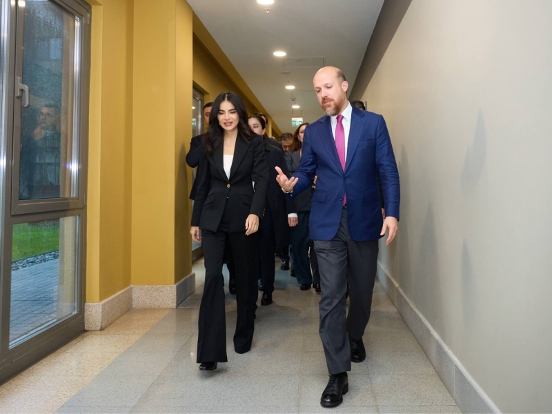 Saida Mirziyoyeva visits university and school in Istanbul
