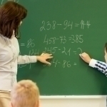 1 апрелдан ўқитувчи ва шифокорларнинг маоши 100 фоизга ошади. Қирғизистонда! 