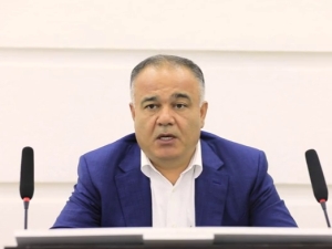Samarqand hokimi o‘qituvchilarga ko‘chani nazorat qilishni buyurdi (video)