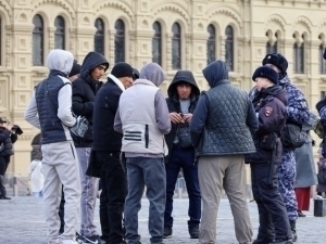 Россияда мигрантларнинг ҳаракати устидан назорат кучайтирилади