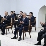 Prezident Imom Buxoriy maqbarasini ziyorat qildi