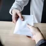 “Konvertda” oylik to‘layotgan tadbirkorlar ustidan nazorat kuchaytiriladi – Prezident