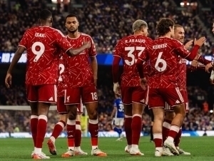 “Liverpul” APL tarixidagi eng yirik homiylik shartnomasini imzoladi