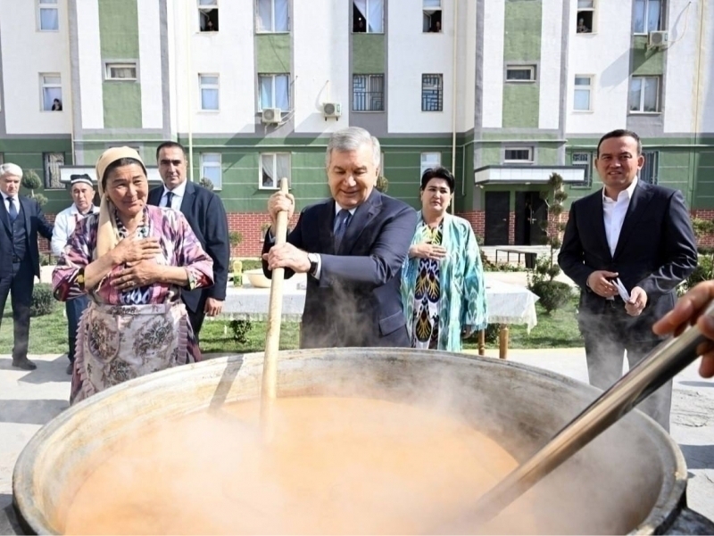 Shavkat Mirziyoyev attends the Sumalak festival (video)
