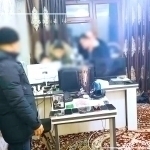 Telegram’da Alisher Usmonov nomidan odamlarni “shilganlar” ushlandi (video)