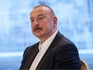 Озарбайжондаги ҳукмрон партия президентликка Алиев номзодини кўрсатди