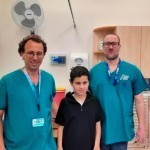 Isroilda shifokorlar bolaning uzulib ketgan boshini qayta tikladi