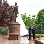 Statue of Botir Zokirov was opened in Tashkent