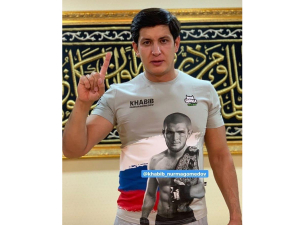 Otabek Umarov Habibni qo‘llab-quvvatlash uchun Abu-Dabiga bordi