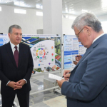 Mirziyoyev Mo‘ynoqda baliqchilik korxonasiga bordi