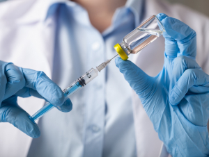 2017 йилдаёқ коронавирусларга қарши вакцина ишлаб чиқиш таклиф қилингани маълум бўлди