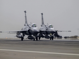 Покистон Суданга қурол етказиш бўйича 1,5 млрд долларлик битимни тўхтатди