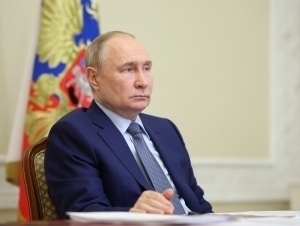 Путин Мужтабо Хоманаийни табриклади