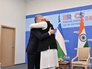 Мирзиёев Модини табриклади 