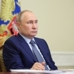 Путин Мужтабо Хоманаийни табриклади