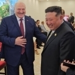 Kim Lukashenkoni huzuriga chorladi 