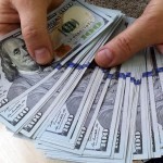 Dollarning rasmiy kursi ketma-ket uchinchi kun pasaydi