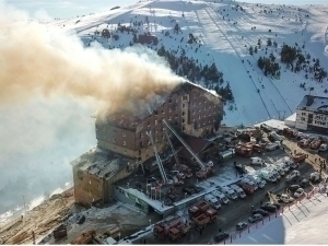 Turkiyadagi mehmonxona yong‘ini ortidan 11 kishi umrbodga qamaldi
