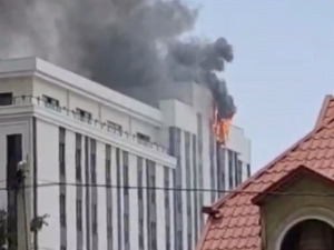 Fire breaks out in a newly constructed building in Tashkent