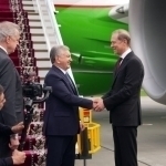 Shavkat Mirziyoyev Rossiyaga bordi