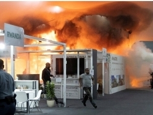 Бразилиядаги иқлим конференциясида ёнғин чиқди