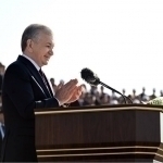 Mirziyoyev congratulates Uzbeks on Navruz