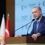 “Go‘zal Turkiston, senga ne bo‘ldi?” Erdo‘g‘an Cho‘lpondan she’r o‘qidi (video)