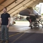 Ukraina Rossiyaga qarshi F-16 samolyotlaridan foydalanishga tayyorlanmoqda – Zelenskiy 