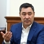 “Пулларни амалдорлар еди, энди халқ тўлайди”. Жапаров давлат қарзи ҳақида гапирди 