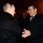 Sobiq Prezident Jeenbekov nima bilan band? U katta siyosatga qaytadimi?