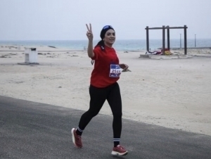 Erondagi marafonda ayollar hijob o‘ramagani uchun tashkilotchilar qamaldi