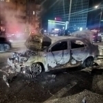 Toshkentda Cobalt YTHga uchrab, yonib ketdi (video)