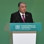 “Jiddiy xavf”. Imomali Rahmon suv taqchilligidan xavotir bildirdi