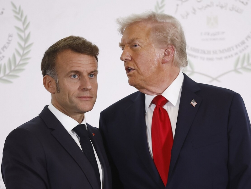 “Xotini u bilan juda yomon munosabatda”. Tramp Makronning ustidan kuldi (video)