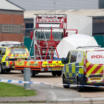 Britaniyada Bolgariyadan kelgan mashina tirkamasidan 39 kishining jasadi topildi 