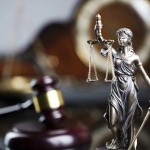 O‘zbekistonda kamchiliklarga yo‘l qo‘ygan 12 nafar sudya ishdan quvildi