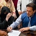 Pokiston sobiq bosh vaziri va uning xotini 17 yilga hukm qilindi