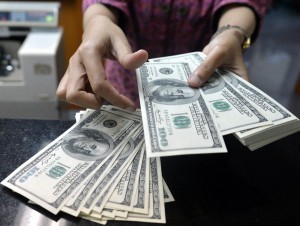 The dollar continues to rise in Uzbekistan