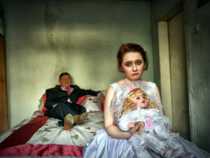 Сенатдагилар қизларни эрта турмушга беришнинг олдини олишни муҳокама қилди