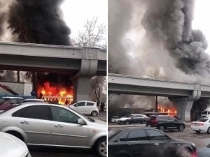 A fire broke out in shops near the subway in Sergeli